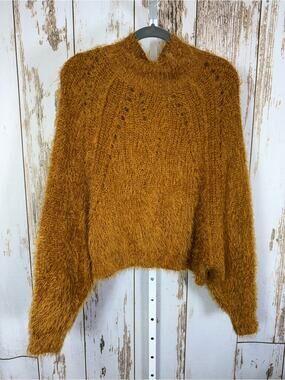 Lush, Eyelash Knit Turtleneck Cropped Sweater in Rust Gold. Size Medium.